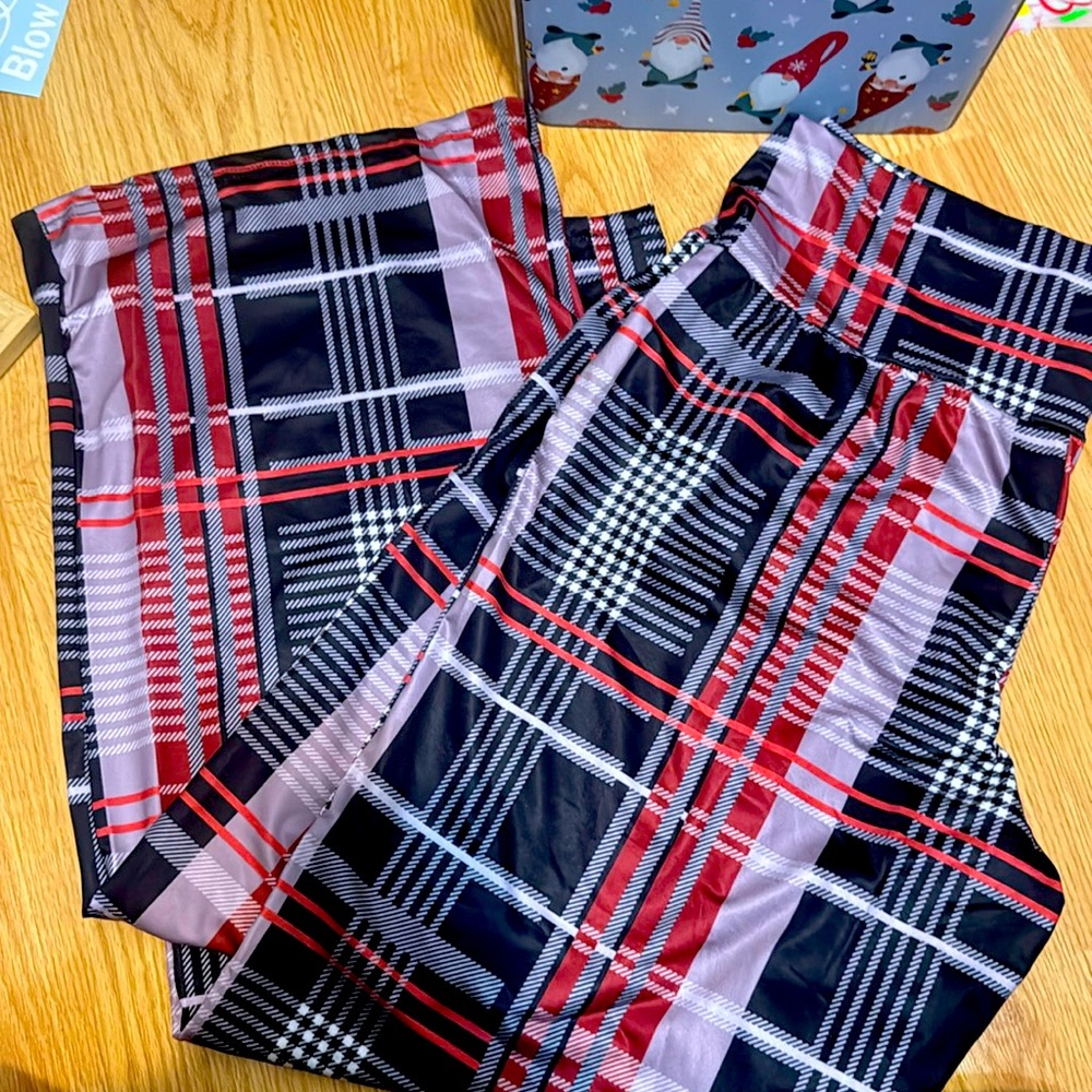 Wide waist band, wide leg, pants